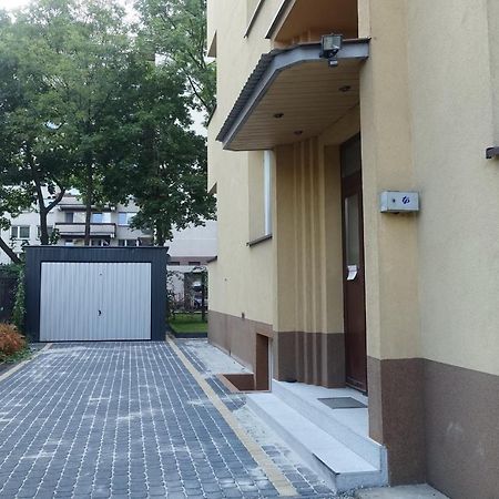 Three Rooms Apartment Krakow Exterior photo